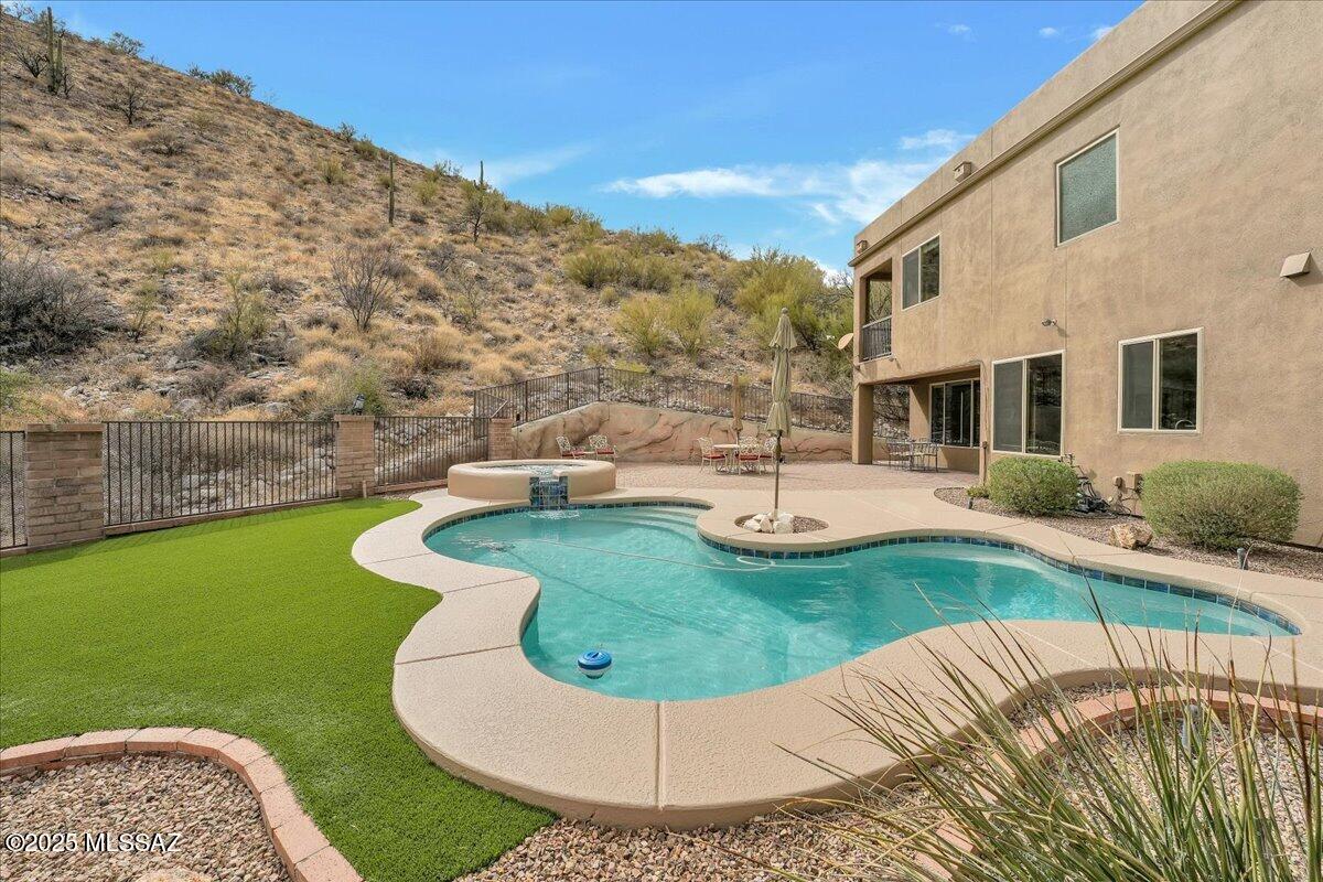 5298 North Sunset Shadows Place Tucson, AZ 85750 - Photo 43 of 48