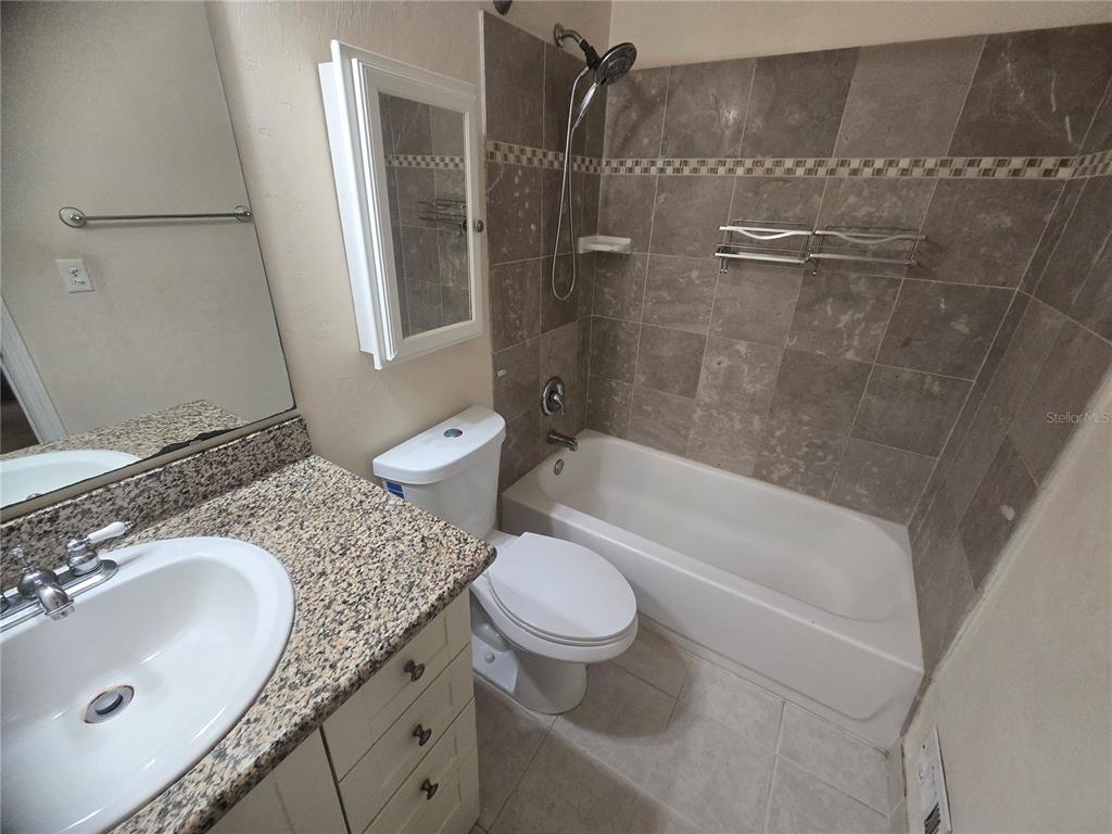 3935 Southwest 26th Terrace, Unit B Gainesville, FL 32608 - Photo 21 of 26 Gallery Image 21