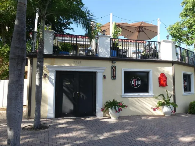 $2,950,000 | 2300 Northeast 6th Avenue, Wilton Manors, FL 33305