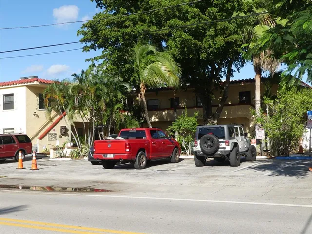 $2,950,000 | 2300 Northeast 6th Avenue, Wilton Manors, FL 33305