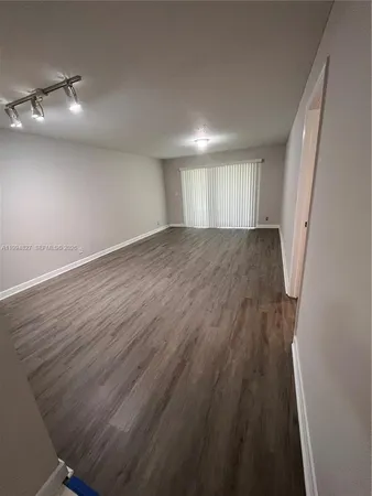 $1,600 | 5530 North Lakewood Circle, Unit 722, Margate, FL 33063