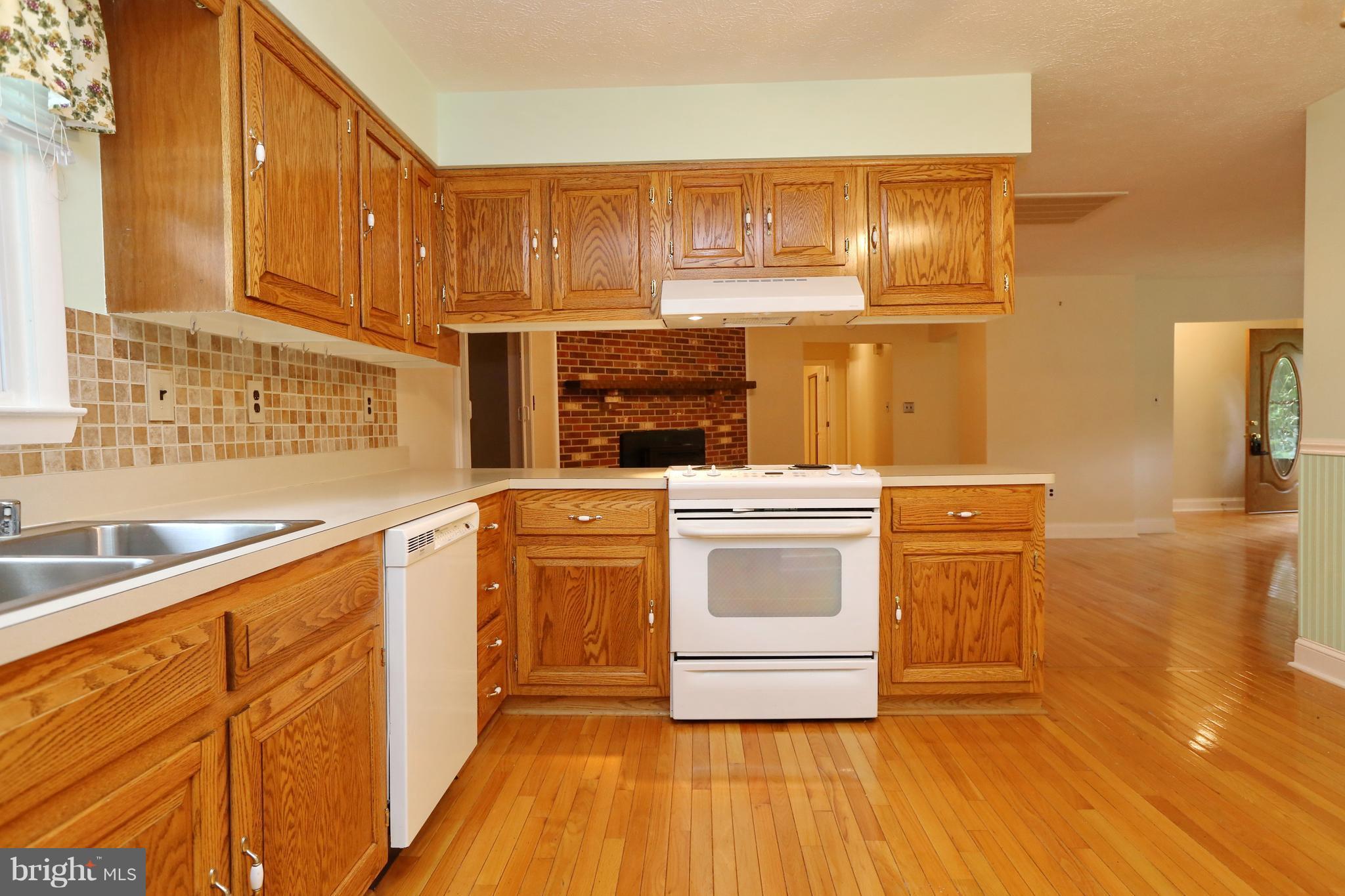 7500 Simms Landing Road Port Tobacco, MD 20677 - Photo 15 of 30 Kitchen