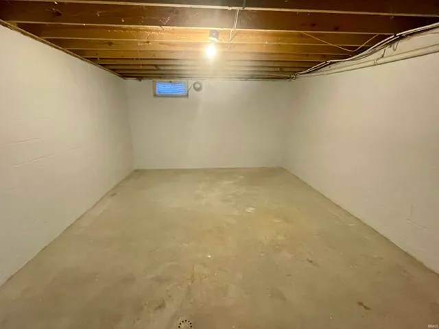 $154,900 | 8937 South 900th Road West, La Fontaine, IN 46940