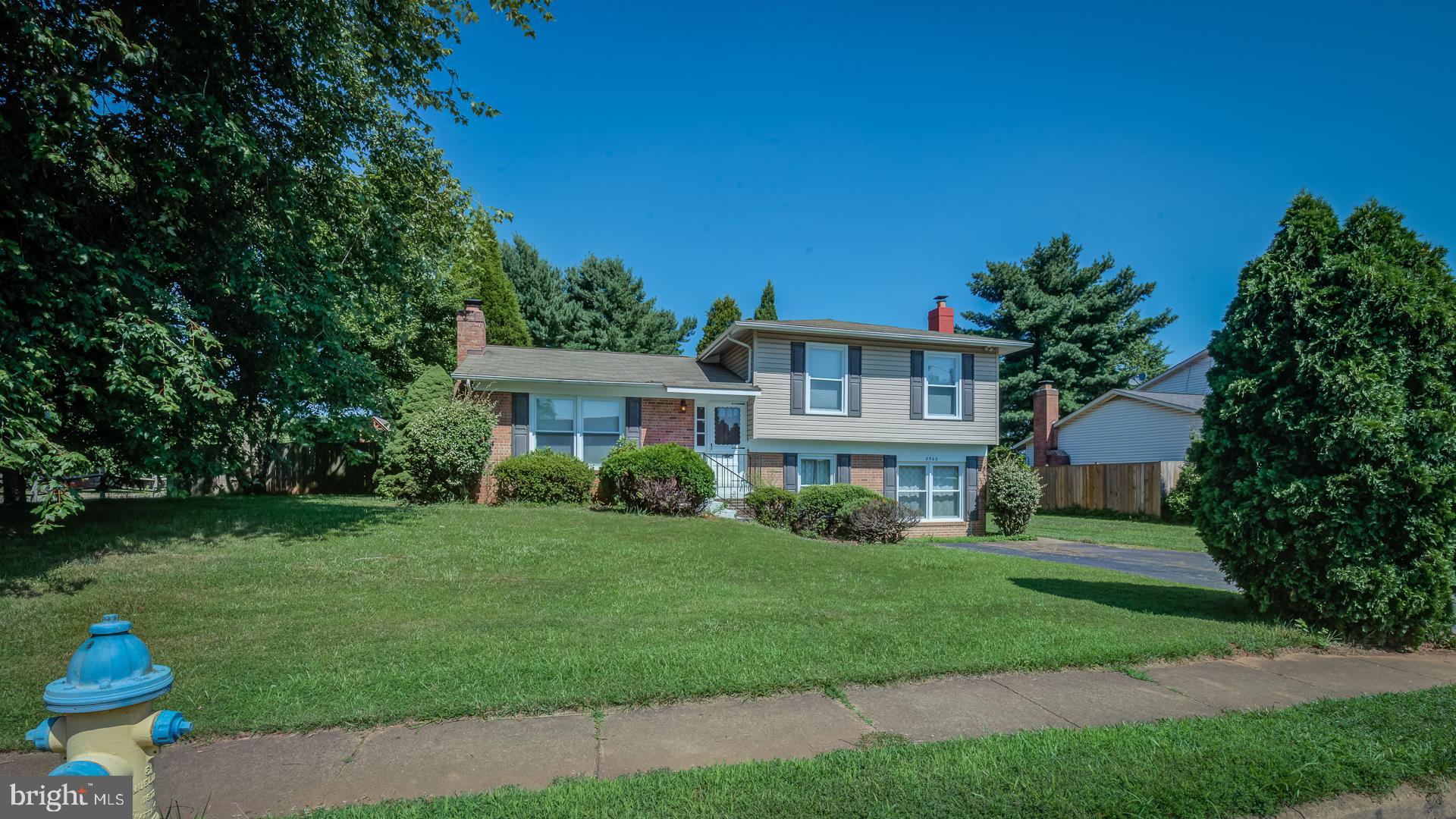 8960 Rolling Road Manassas, VA 20110 - Photo 2 of 41