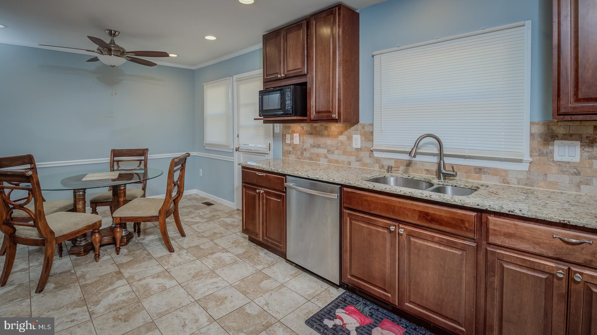 8960 Rolling Road Manassas, VA 20110 - Photo 13 of 41
