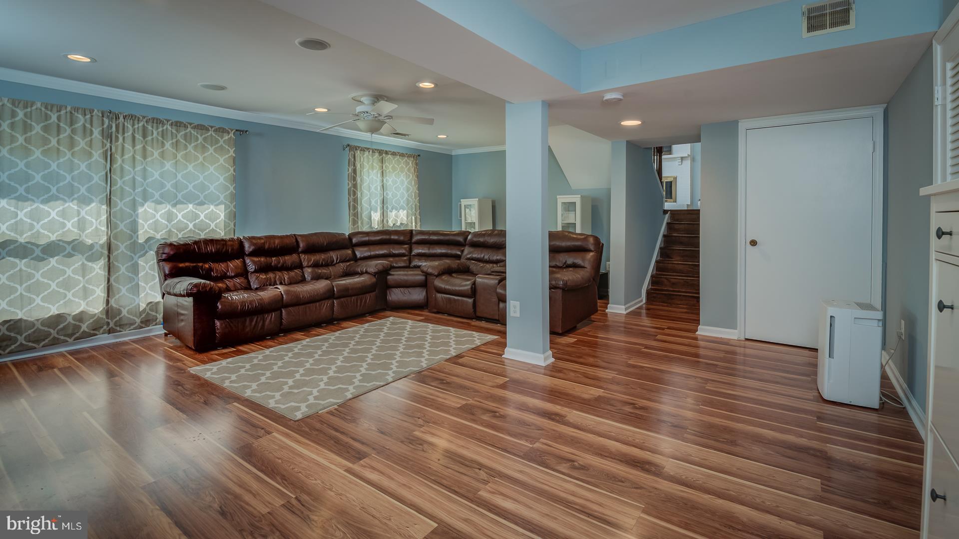 8960 Rolling Road Manassas, VA 20110 - Photo 32 of 41