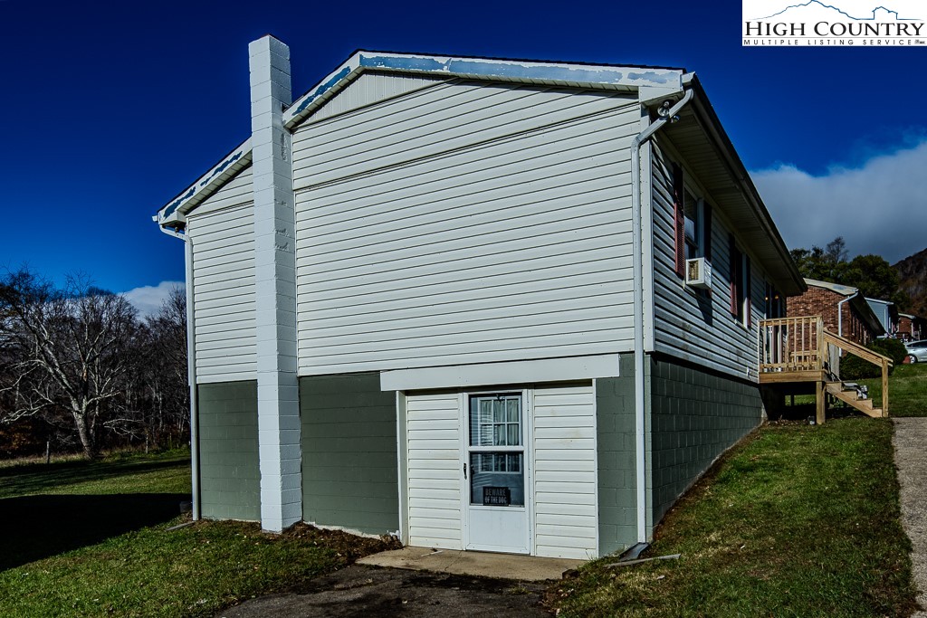 309 Buffalo Meadows Road West Jefferson, NC 28694 - Photo 11 of 49