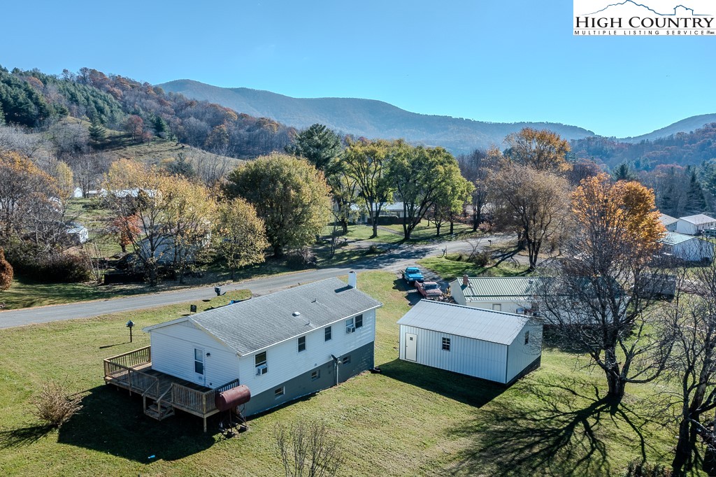 309 Buffalo Meadows Road West Jefferson, NC 28694 - Photo 2 of 49