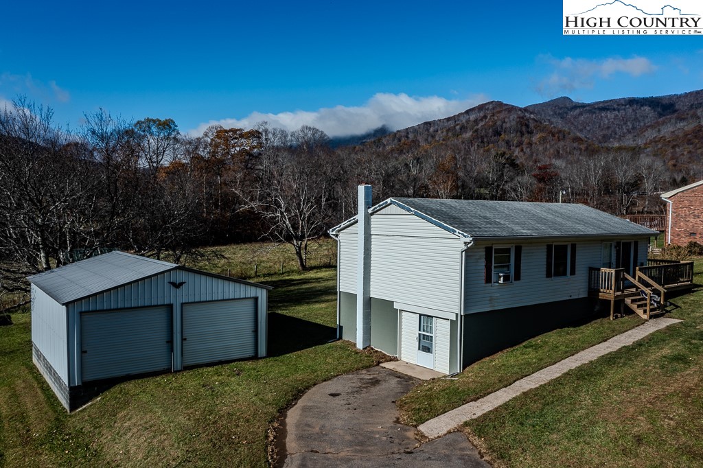 309 Buffalo Meadows Road West Jefferson, NC 28694 - Photo 6 of 49