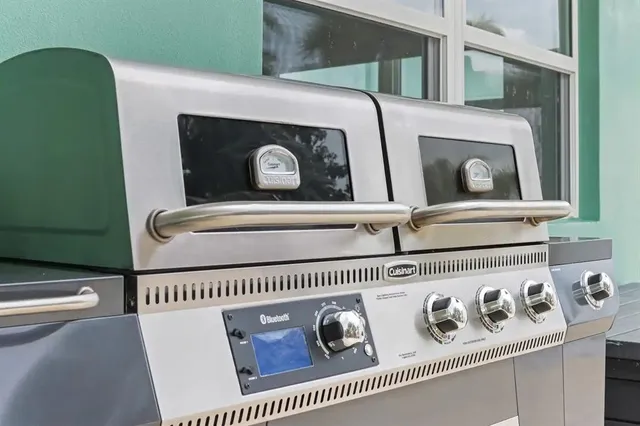 a view of hallway with washer and dryer