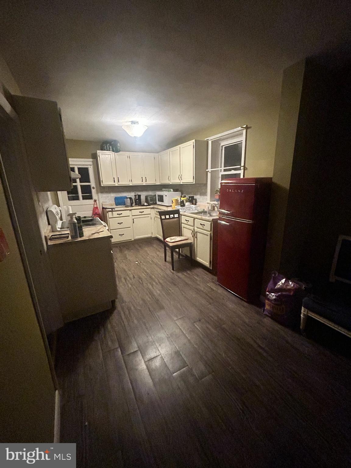 220 Birchwood Road Aldan, PA 19018 - Photo 2 of 12