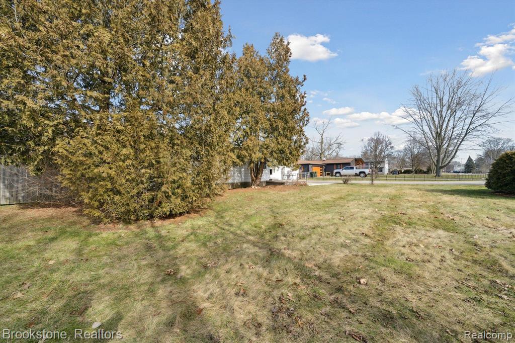 1479 Morley Avenue Rochester Hills, MI 48307 - Photo 2 of 31