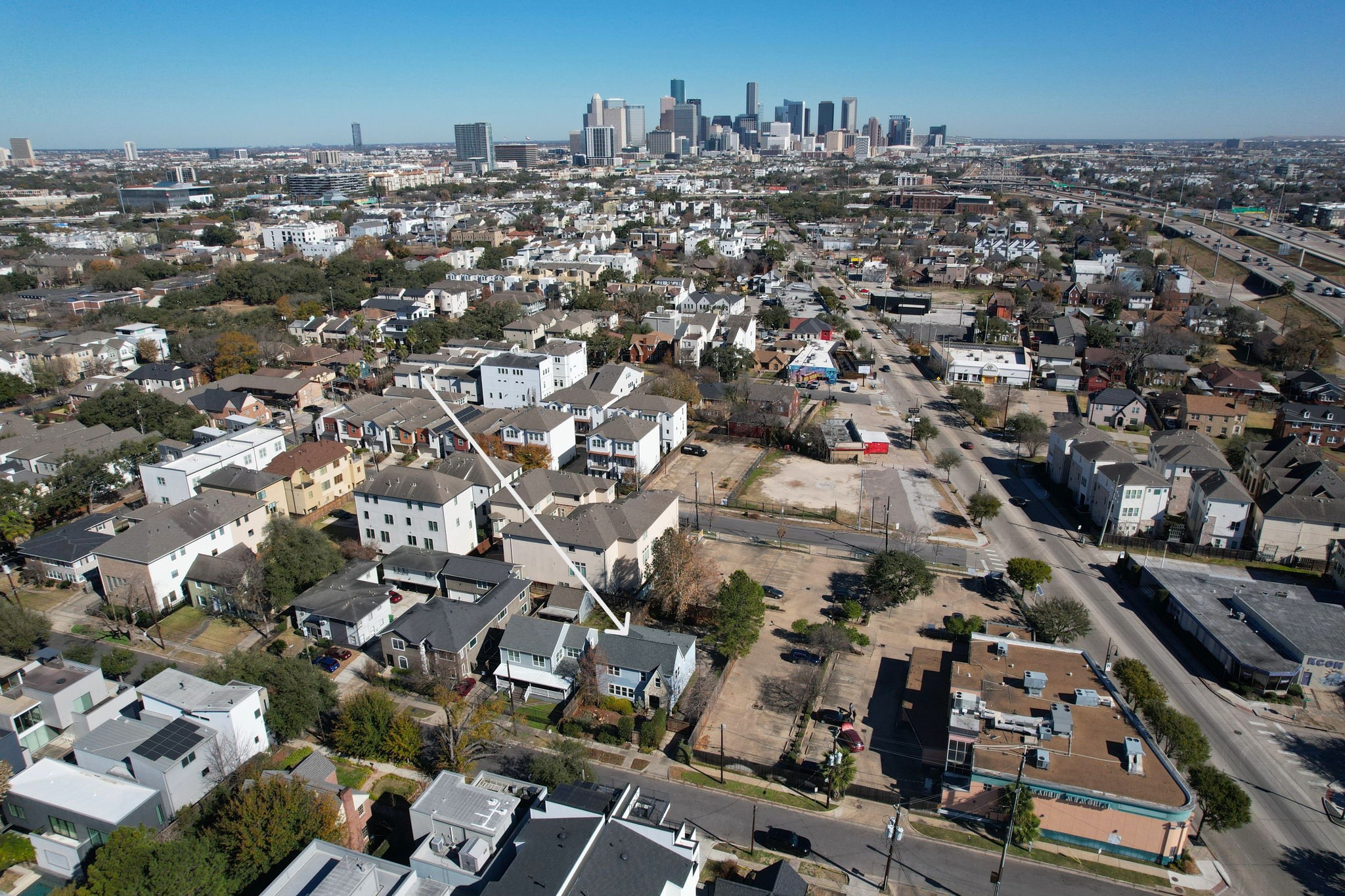 1831 Palm Street Houston, TX 77004 - Photo 24 of 27 Aerial view in respects to downtown.