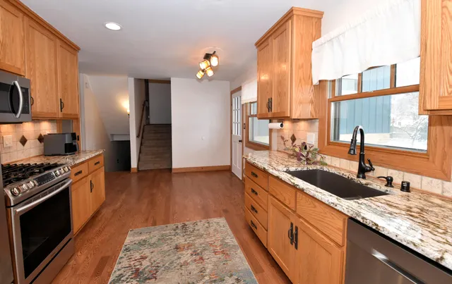 $369,900 | 631 Hialeah Drive, Caledonia, WI 53402