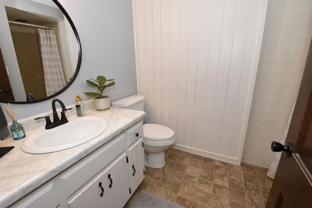 $369,900 | 631 Hialeah Drive, Caledonia, WI 53402