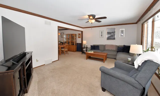 $369,900 | 631 Hialeah Drive, Caledonia, WI 53402