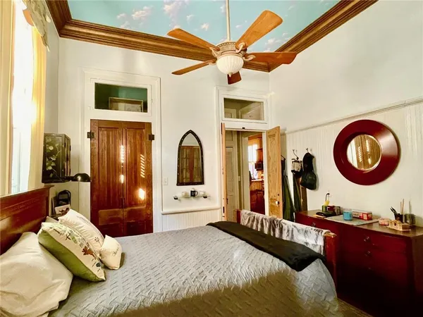 $2,900 | 915 Arabella Street, New Orleans, LA 70115