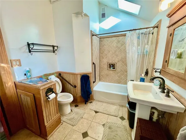 $2,900 | 915 Arabella Street, New Orleans, LA 70115