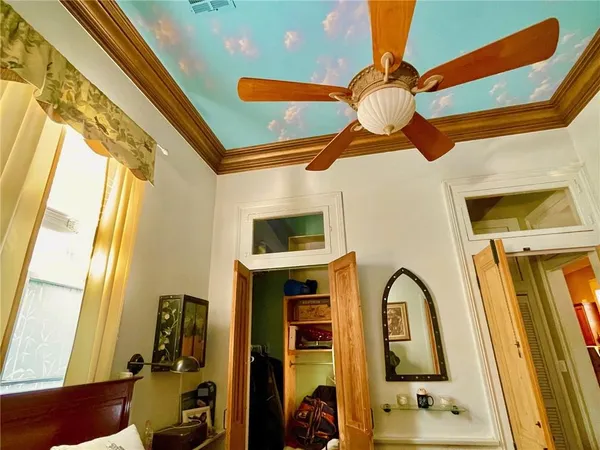 $2,900 | 915 Arabella Street, New Orleans, LA 70115