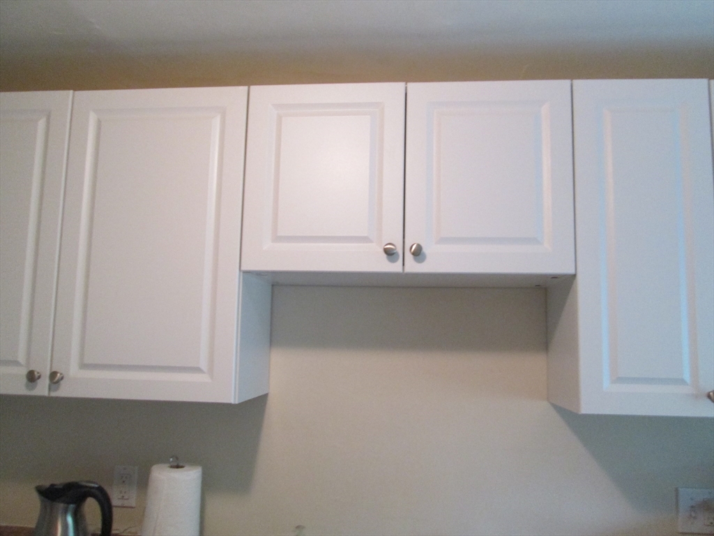 27 Heath Road, Unit 1 Arlington, MA 02474 - Photo 3 of 15 Gallery Image 3