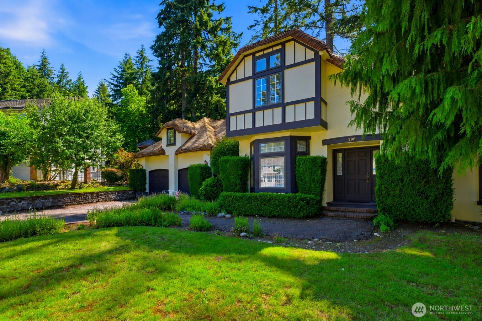 306 Keach Loop Steilacoom, WA 98388 - Photo 2 of 37