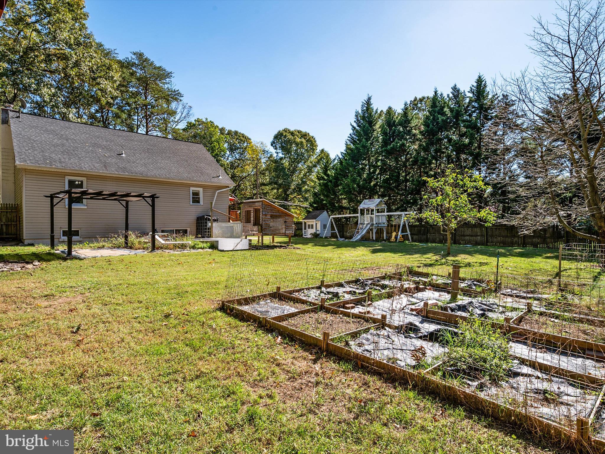 8410 Bussenius Road Pasadena, MD 21122 - Photo 37 of 43 Gallery Image 37