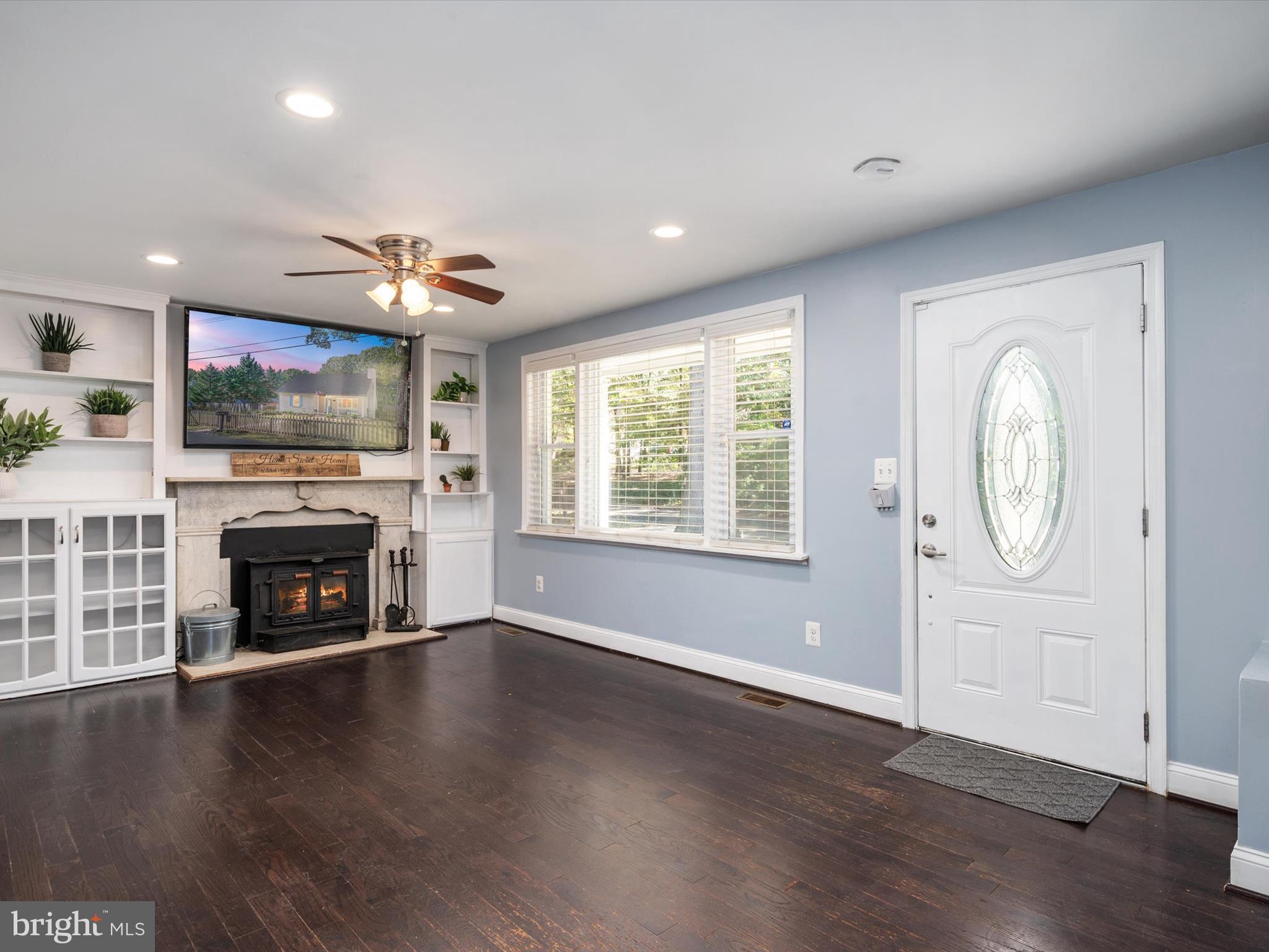 8410 Bussenius Road Pasadena, MD 21122 - Photo 5 of 43 Gallery Image 5