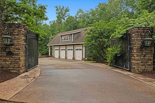 a gym room with lots of chairs and mirrors