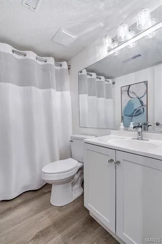 $139,900 | 1456 Hawks Nest Court, Unit F, St. Charles, MO 63303