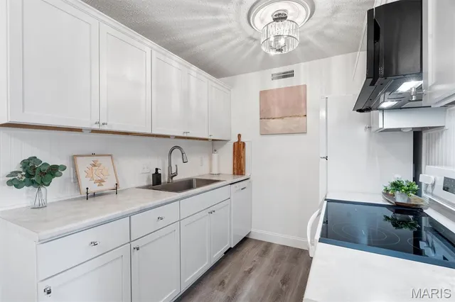 $139,900 | 1456 Hawks Nest Court, Unit F, St. Charles, MO 63303