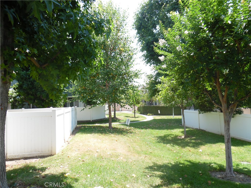 1806 Rory Lane, Unit 9 Simi Valley, CA 93063 - Photo 6 of 28 a view of a backyard