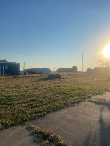 $1,395 | 202 Blue Bell Court, Weatherford, TX 76088