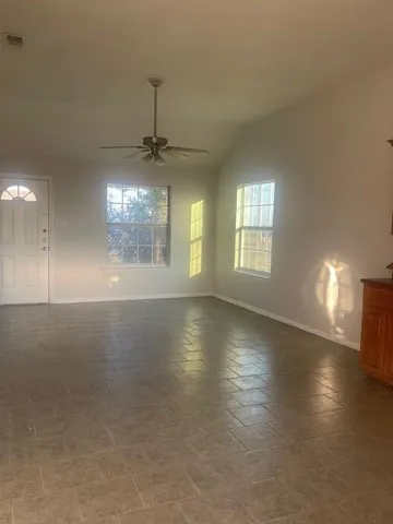 $1,395 | 202 Blue Bell Court, Weatherford, TX 76088