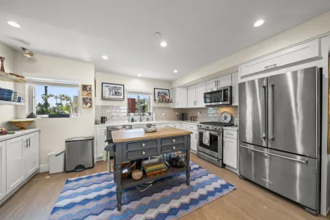 $1,325,000 | 1952 Hornblend Street, Unit 6, San Diego, CA 92109
