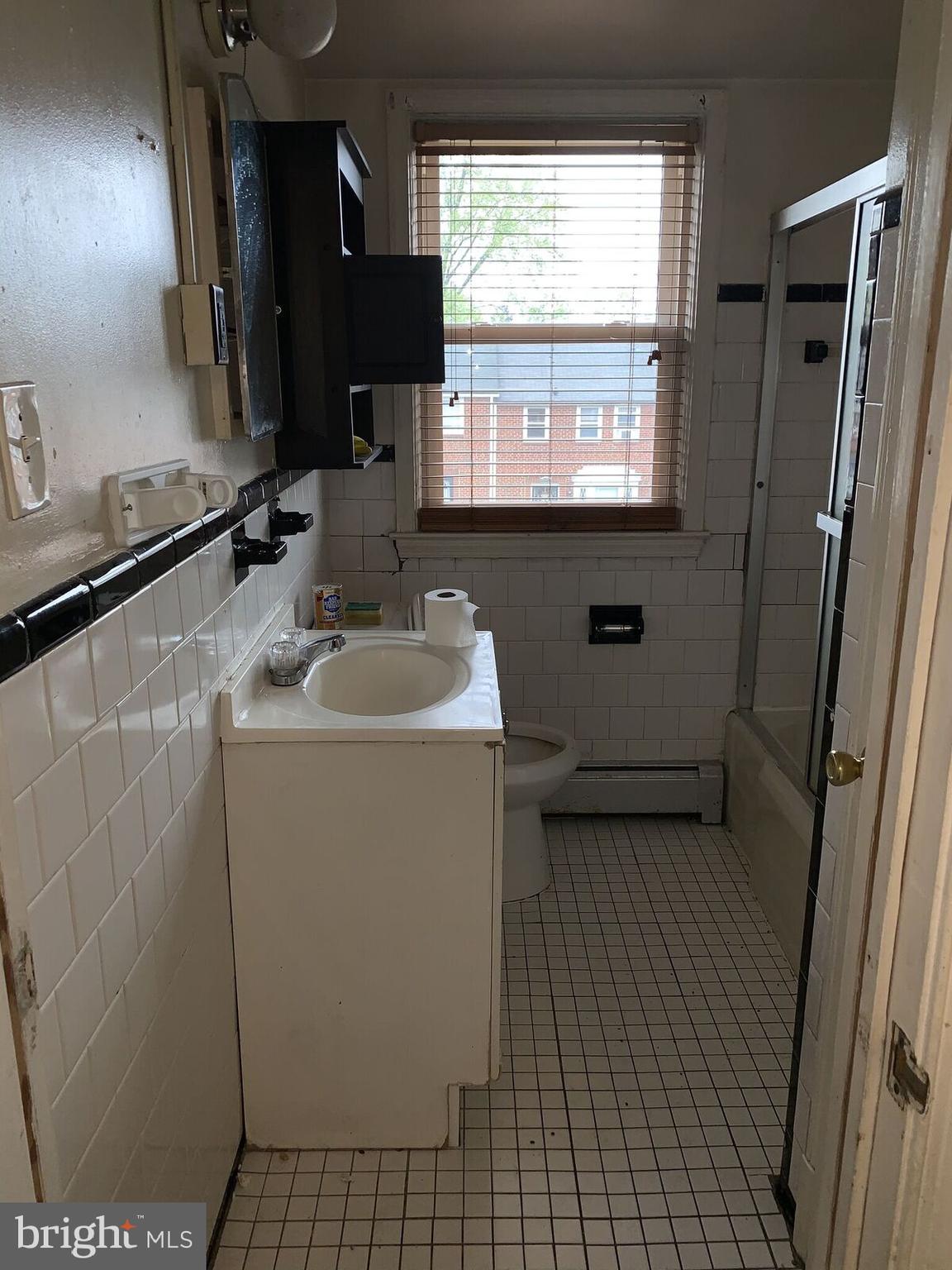 1921 Crestview Road Baltimore, MD 21239 - Photo 11 of 30