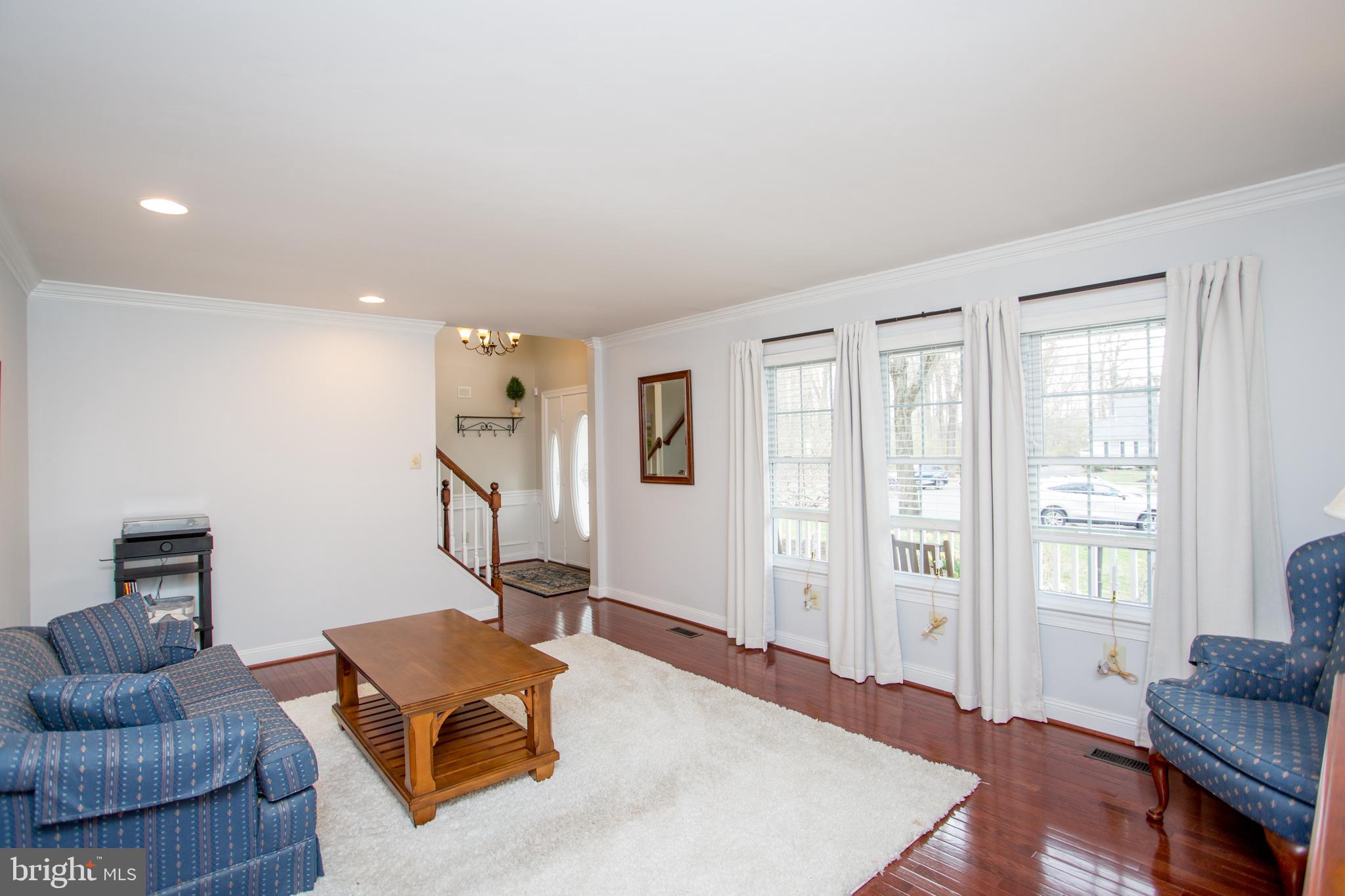 111 Hampton Circle Lansdale, PA 19446 - Photo 14 of 63 Bright space