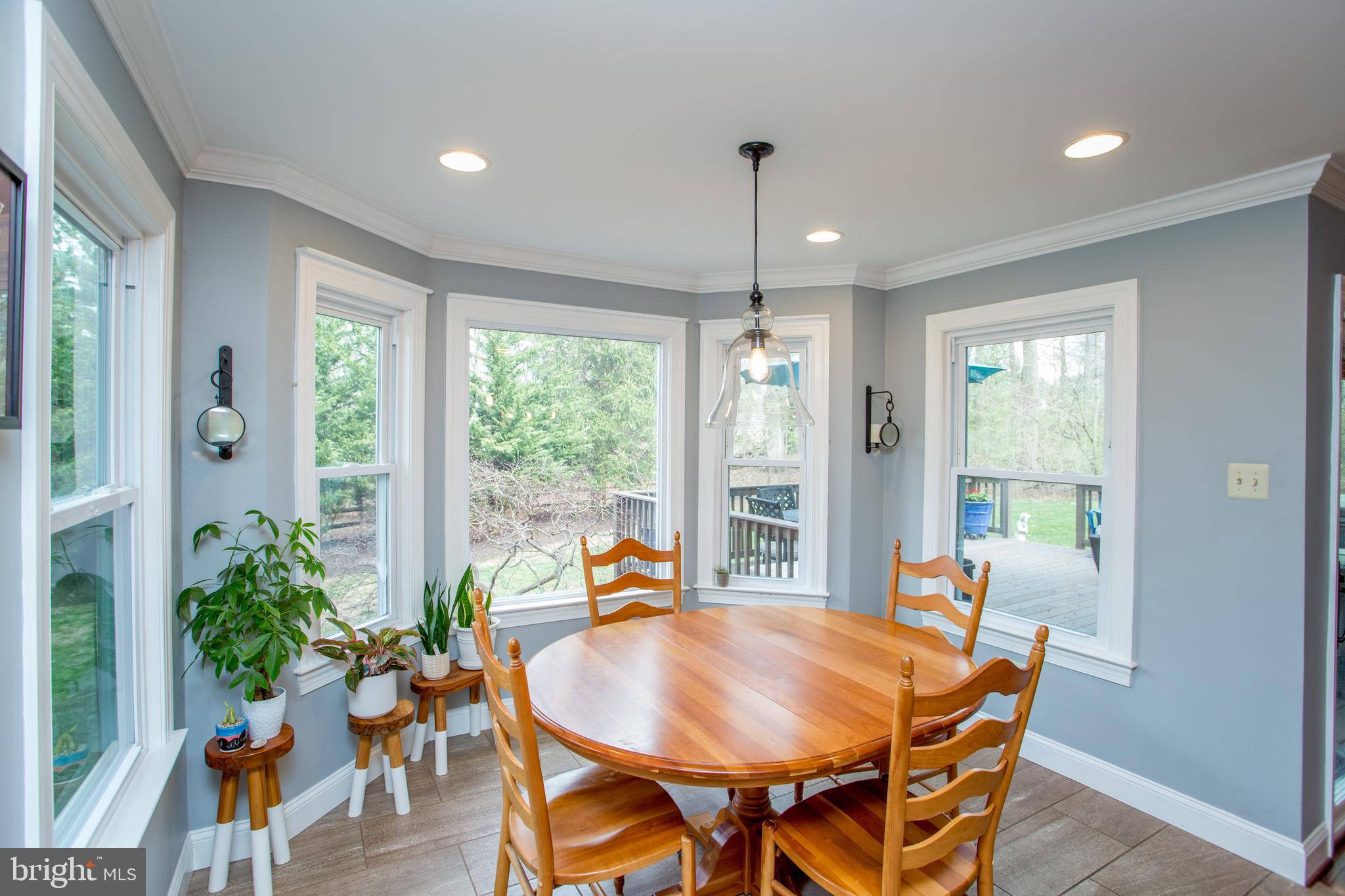 111 Hampton Circle Lansdale, PA 19446 - Photo 28 of 63 Breakfast room