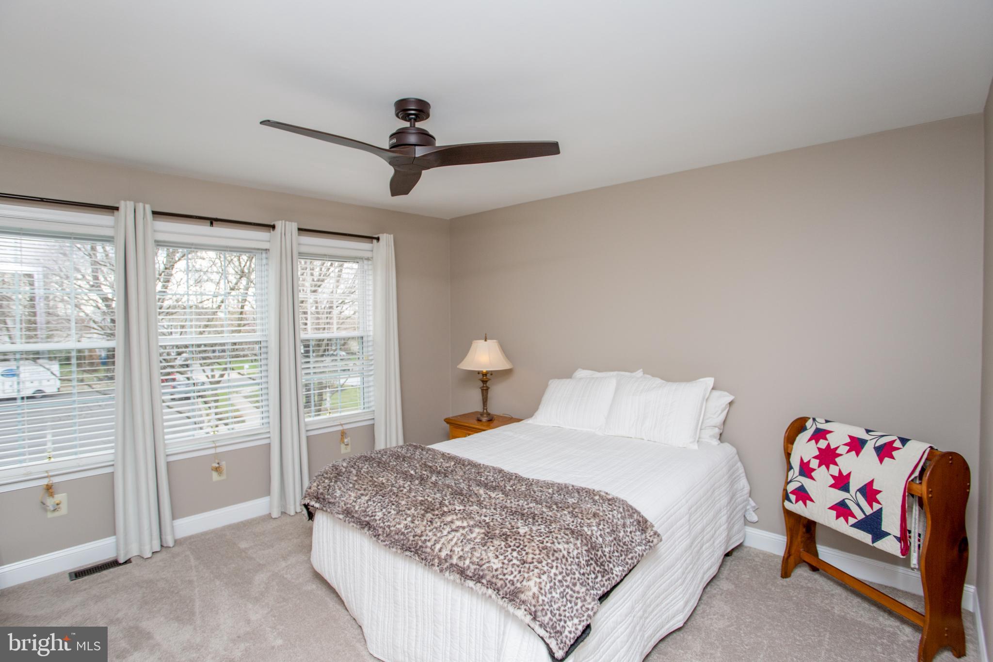 111 Hampton Circle Lansdale, PA 19446 - Photo 39 of 63 Lots of windows