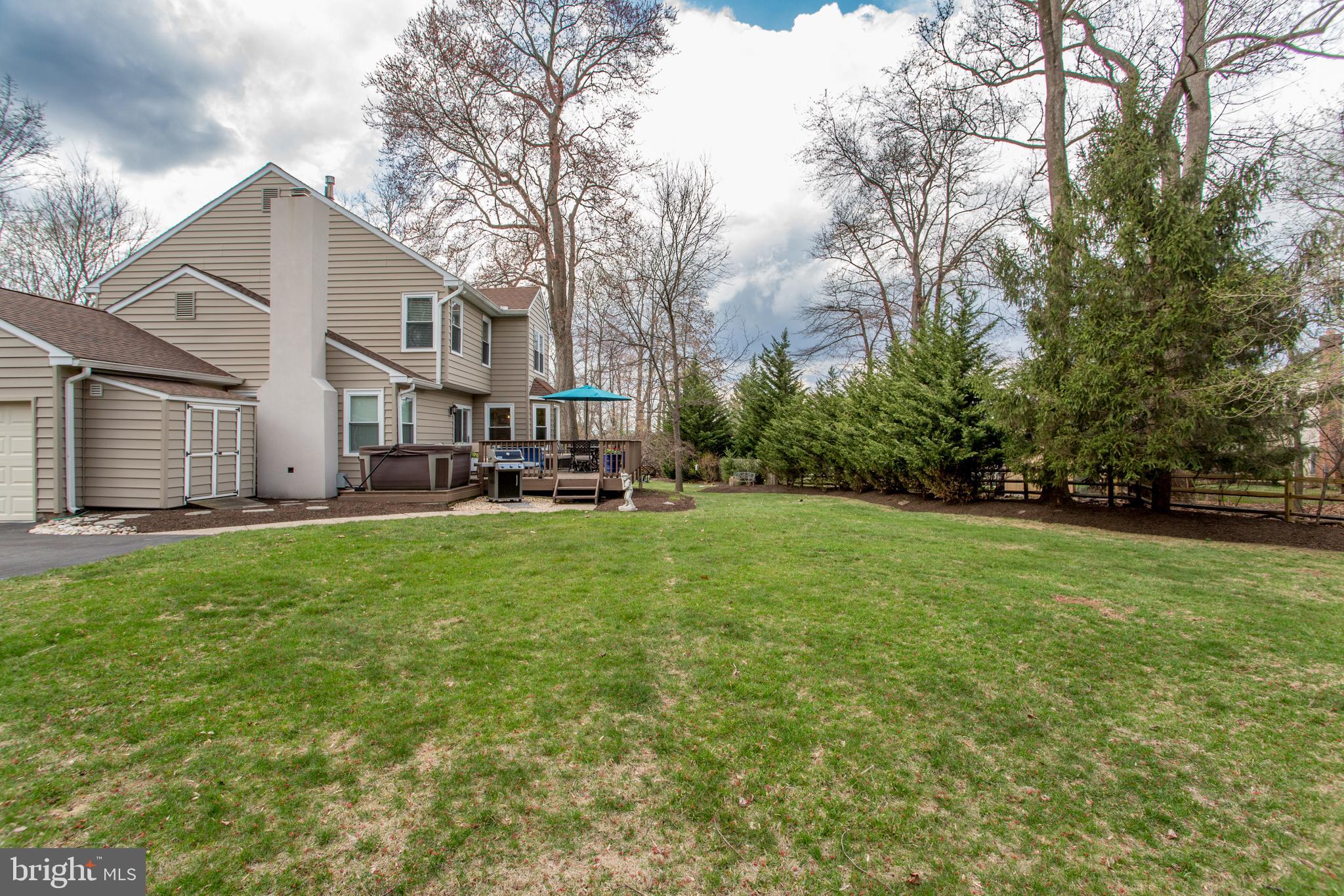 111 Hampton Circle Lansdale, PA 19446 - Photo 54 of 63 Side view of home