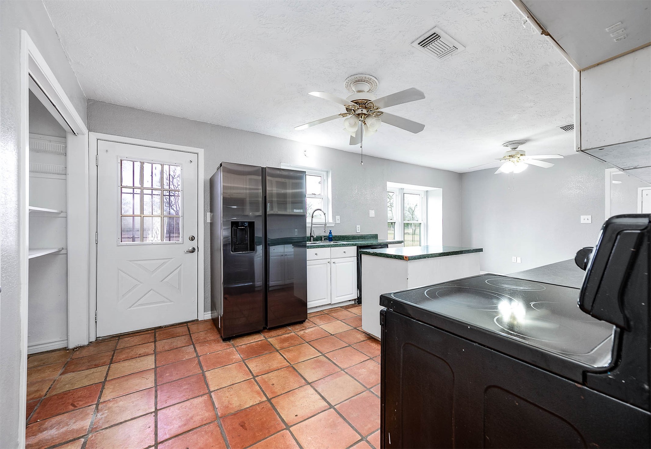 13710 Pleasant Way Alvin, TX 77511 - Photo 11 of 30