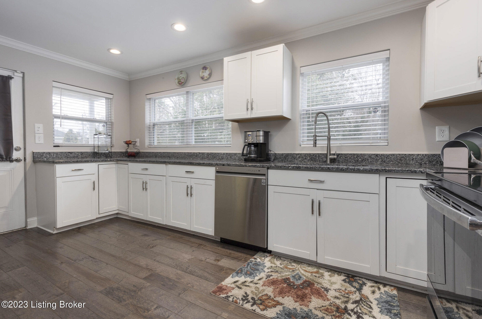121 South Hampton Road Louisville, KY 40222 - Photo 14 of 46 Hampton015