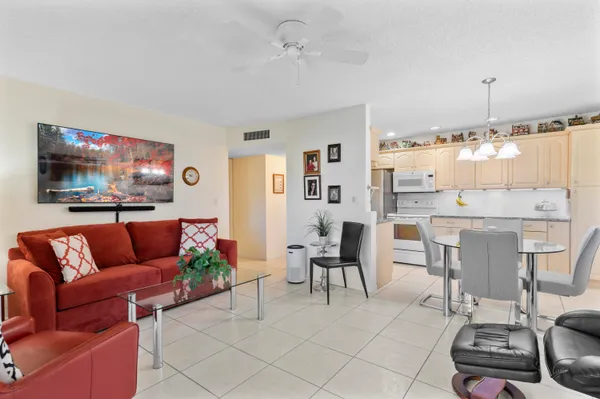 $110,000 | 5180 East Sabal Palm Boulevard, Unit 234, Tamarac, FL 33319