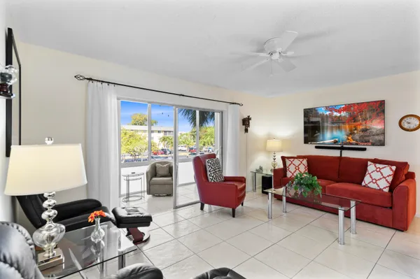 $103,000 | 5180 East Sabal Palm Boulevard, Unit 234, Tamarac, FL 33319