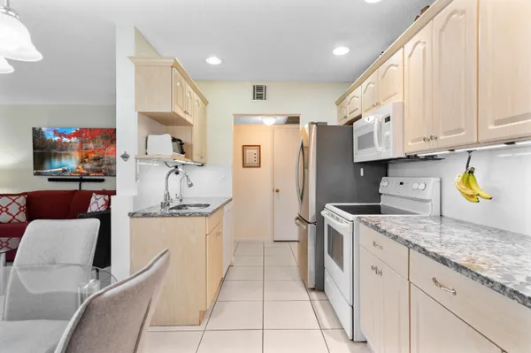 $103,000 | 5180 East Sabal Palm Boulevard, Unit 234, Tamarac, FL 33319