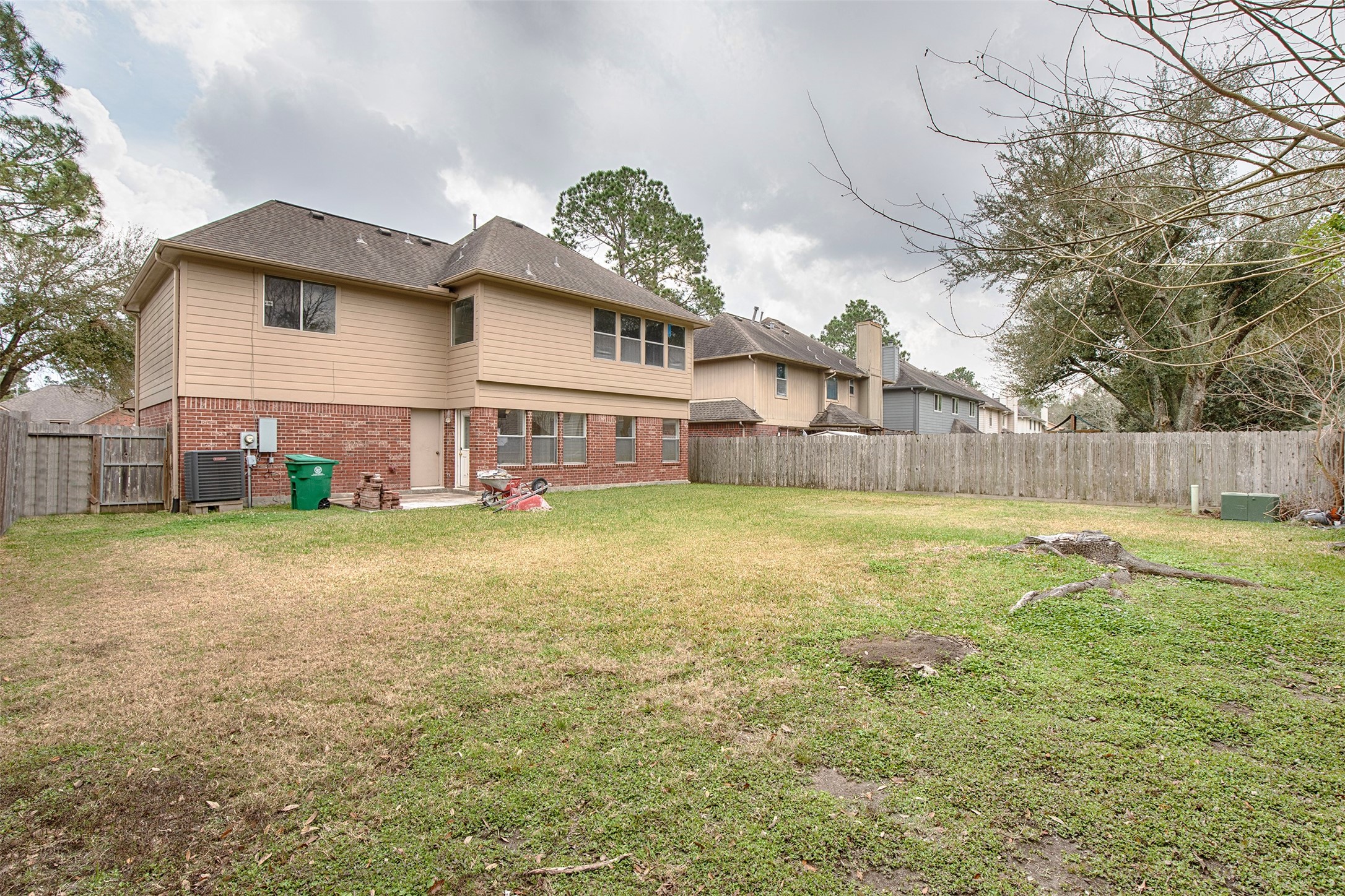 1627 Mabry Mill Road Houston, TX 77062 - Photo 28 of 32 a view of a house with a yard and sitting area