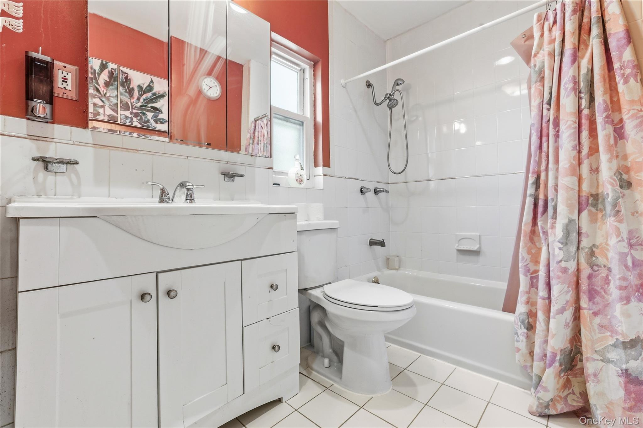 83-39 252nd Street Queens, NY 11426 - Photo 15 of 26 2nd floor Bathroom