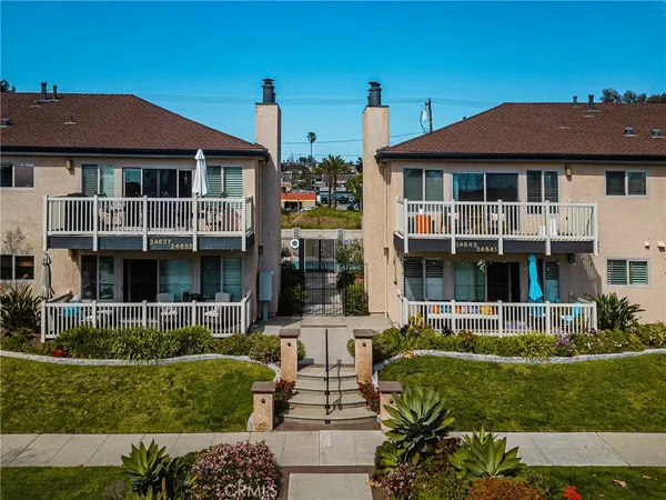 $1,595,000 | 24643 Santa Clara Avenue, Unit 7, Dana Point, CA 92629
