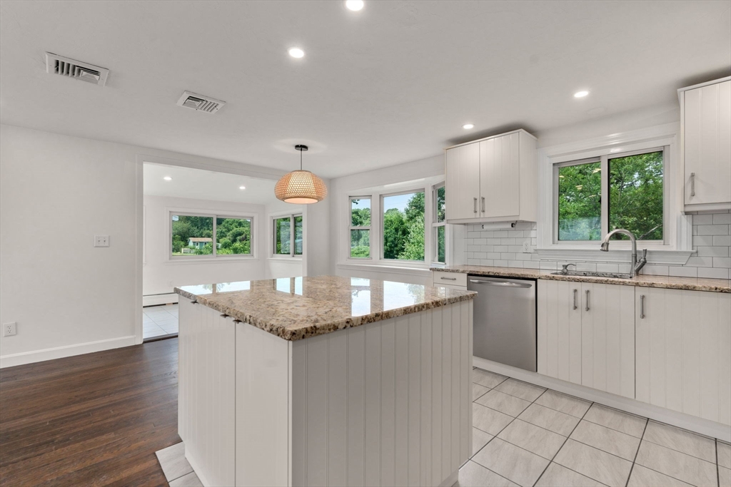 129 Norfolk Street Canton, MA 02021 - Photo 8 of 37 Gallery Image 8