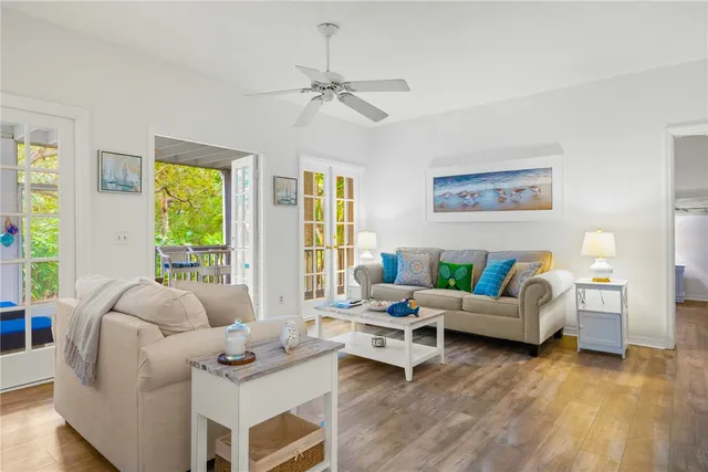 $355,000 | 1215 Winding Oaks Circle East, Unit 403, Vero Beach, FL 32963