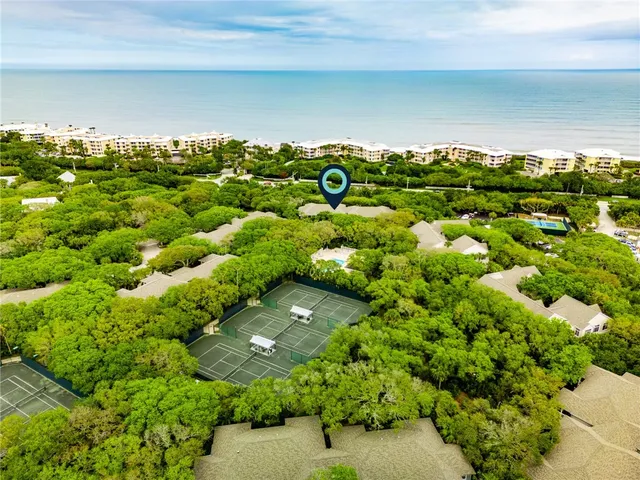 $355,000 | 1215 Winding Oaks Circle East, Unit 403, Vero Beach, FL 32963